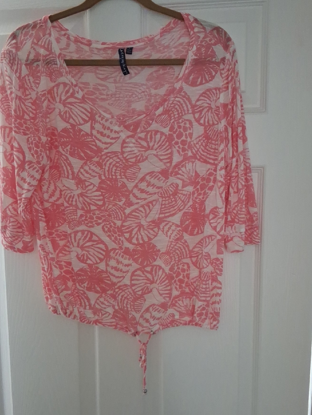 Casey Key Lightweight Ladies Top.  Size Large.